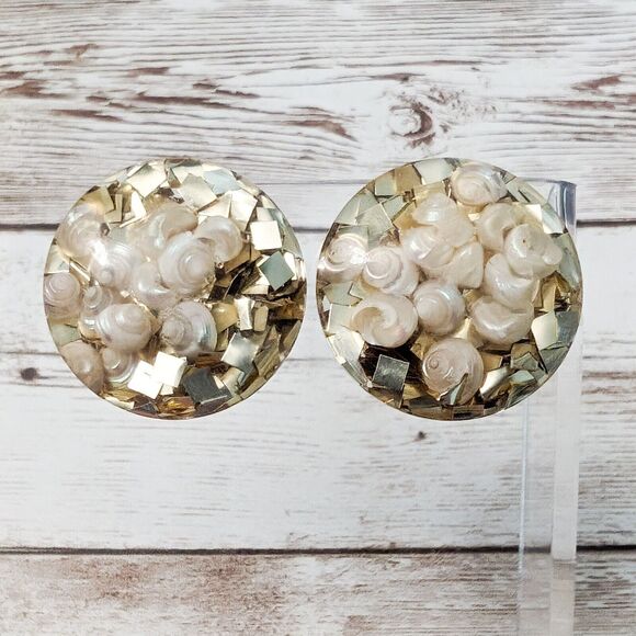 Vintage Jewelry - Vintage Clip On Earrings - 1 & 1/8" Gold Tone Flakes with Shells